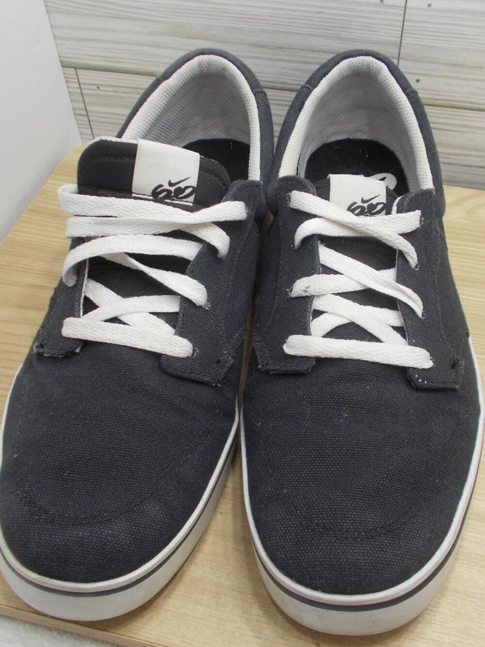 Nike SB Clutch Canvas Skateboard Shoes Men's 9